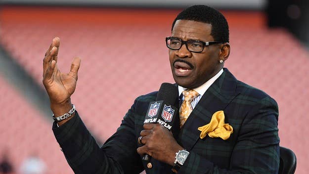 Dallas Cowboys legend Michael Irvin ripped his team for being among the list of NFL franchises that have not yet reached the 85% vaccine threshold.