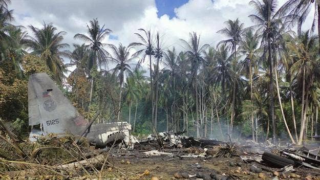 At least 45 people died and more than were 40 injured when a Philippine C-130 military aircraft carrying troops crashed in the Philippines on Sunday.