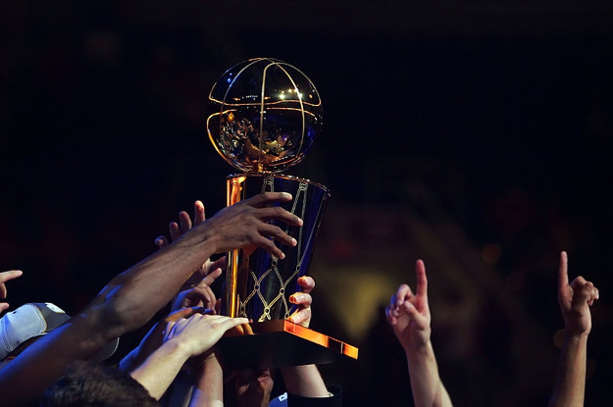 The Larry O'Brien Trophy (NBA)  Trophy, Basketball photography, Team  wallpaper