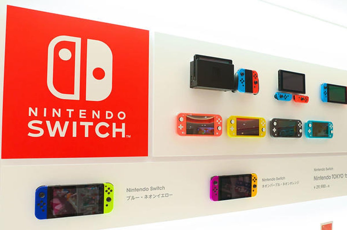 Nintendo announces Switch (OLED Model) with Mario Kart 8 Deluxe bundle - My  Nintendo News