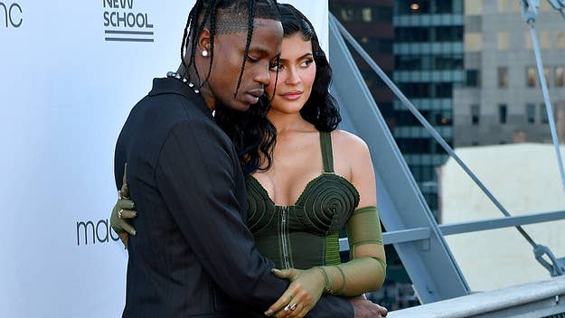 Travis Scott and Kylie Jenner hit the red carpet for the Parsons Benefit with daughter Stormi. This is their first major red carpet event in nearly two years.