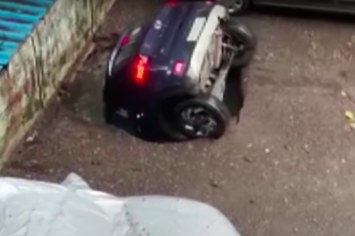 Watch: Car sinks in Mumbai parking lot sinkhole after heavy rains