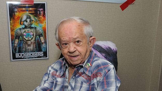 Felix Silla, who famously played the mysterious and hairy Cousin Itt on "The Addams Family," is dead after a battle with pancreatic cancer. He was 84.