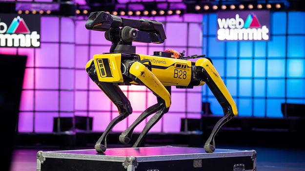 In a viral video watched by nearly 7 million people so far, YouTuber Michael Reeves taught the Boston Dynamics' Robot Dog to pee out beer on command.
