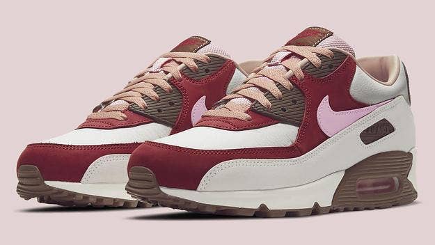 From the 'Bacon' Nike Air Max 90 to various colorways of the Nike Dunk Low, here is a complete guide to this weekend's best sneaker releases.