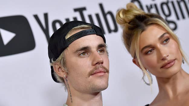 In a new interview with Dr. Jessica Clemons, Hailey Bieber reveals that Justin helped her deal with the criticism and bullying she faced on social media.