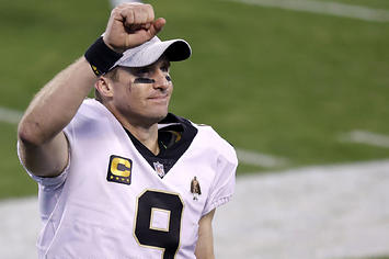 Drew Brees acknowledges the crowd during a game in 2020.
