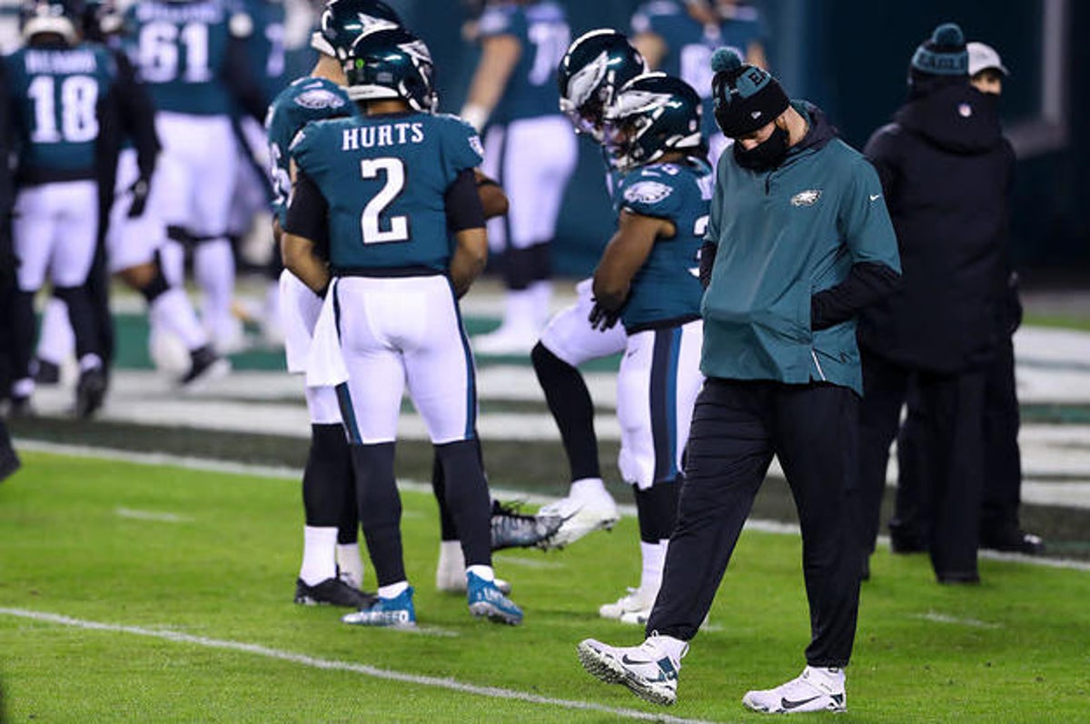 Donovan McNabb Believes Eagles Should Move On From Carson Wentz If