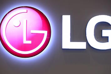 The LG logo is displayed at the Mobile World Congress