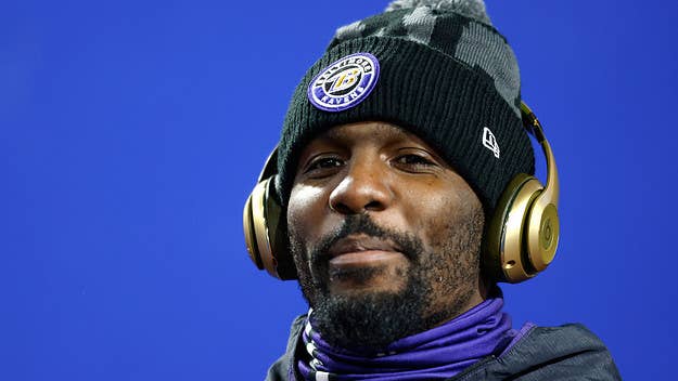 Ravens WR Dez Bryant faced backlash after he tweeted his support for Tory Lanez amid false reports that assault charges against him were dropped
