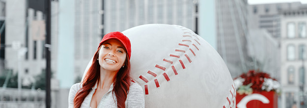 Trevor Bauer Goes to the CUBS BASEBALL GAME with MLB Agent Rachel