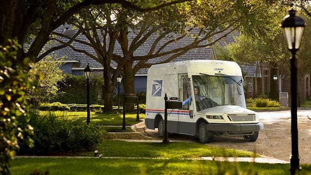 The USPS is starting an extensive effort to revamp its delivery vehicle fleet, and people already have some thoughts about the new vehicle’s design.