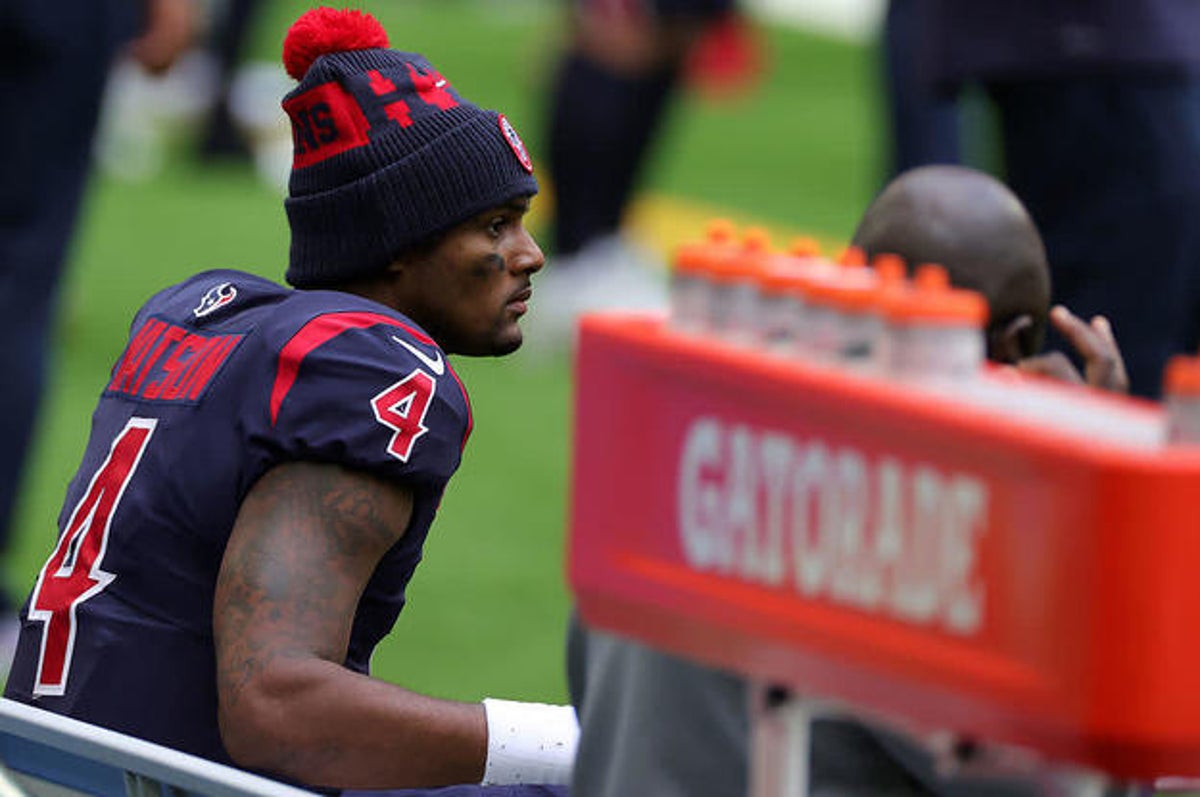 What is the timeline for Deshaun Watson's return to the team, and