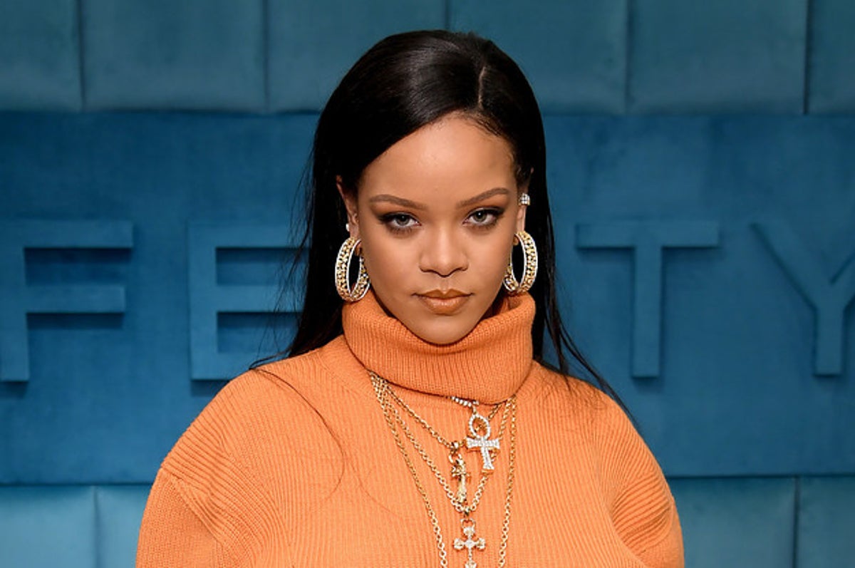 Rihanna Facts on X: Rihanna in a Louis Vuitton Jumpsuit   / X