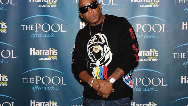 Instead of airing out their issues and beef on Instagram Live/Apple Music, Ja Rule would rather run a real and proper fade with 50 Cent inside a boxing ring.