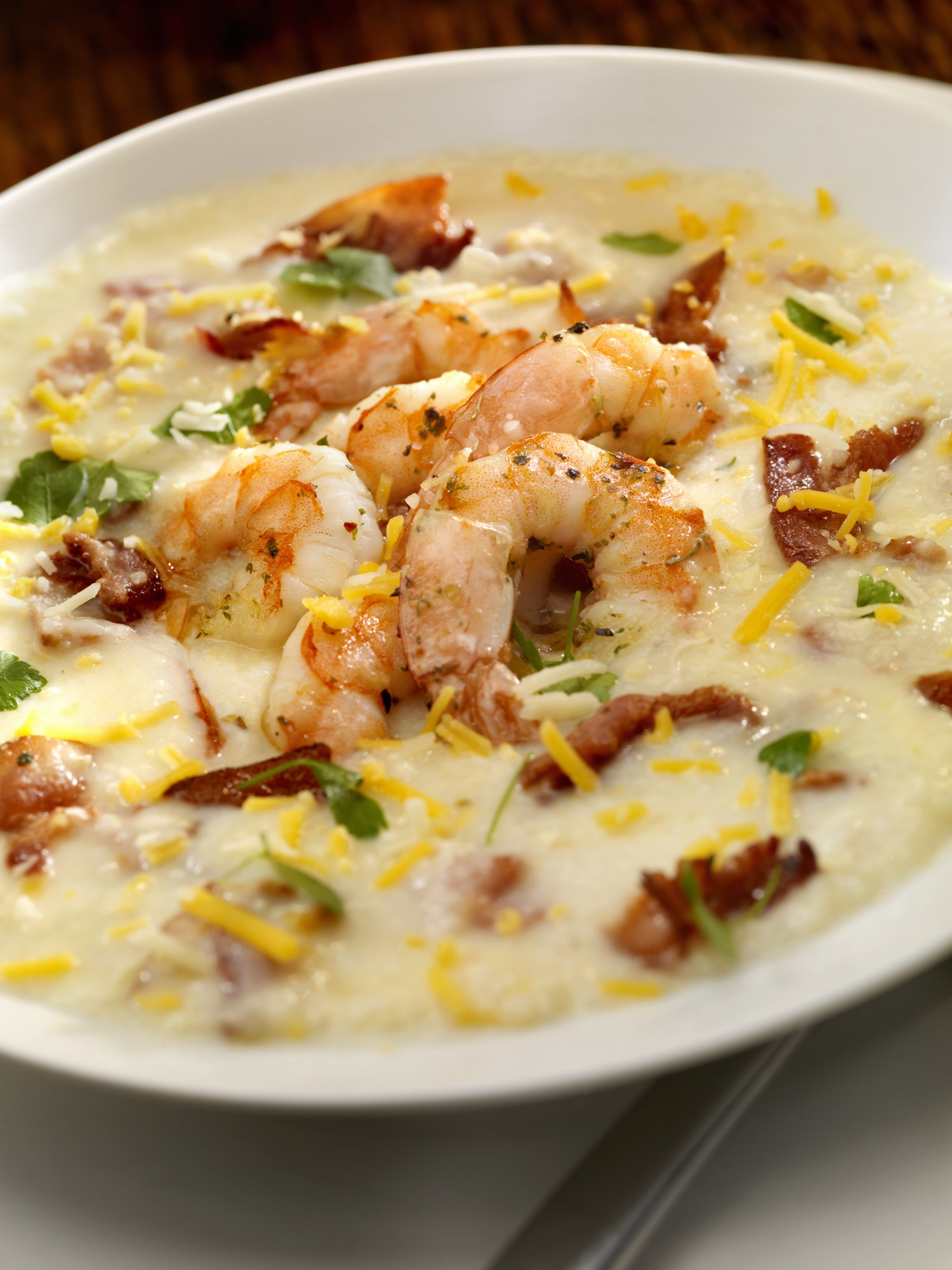 Shrimp and cheesy grits