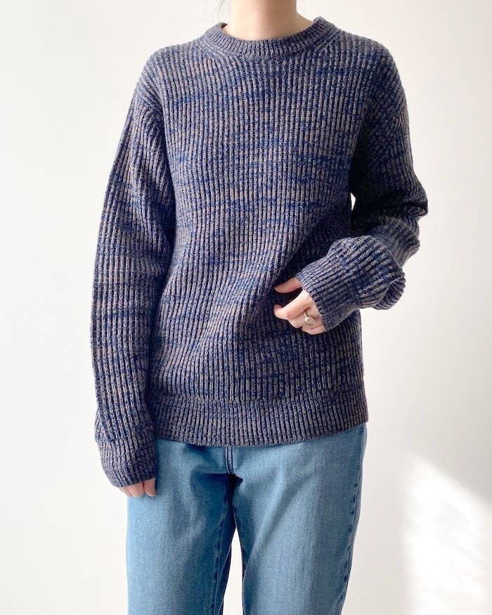 無印良品のおすすめのメンズアイテム「残糸で編んだクルーネックセーター」