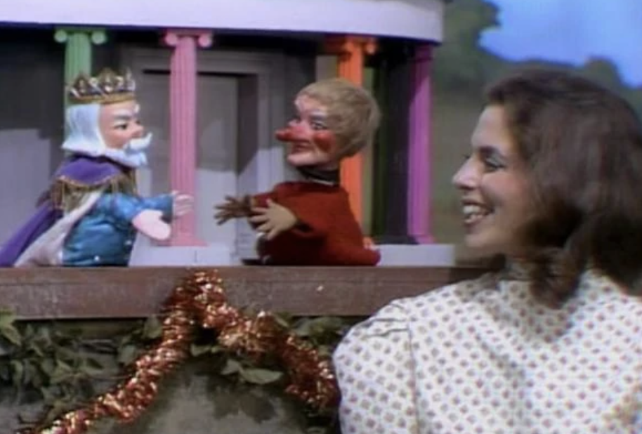 Screenshot from the Mister Rogers Christmas special
