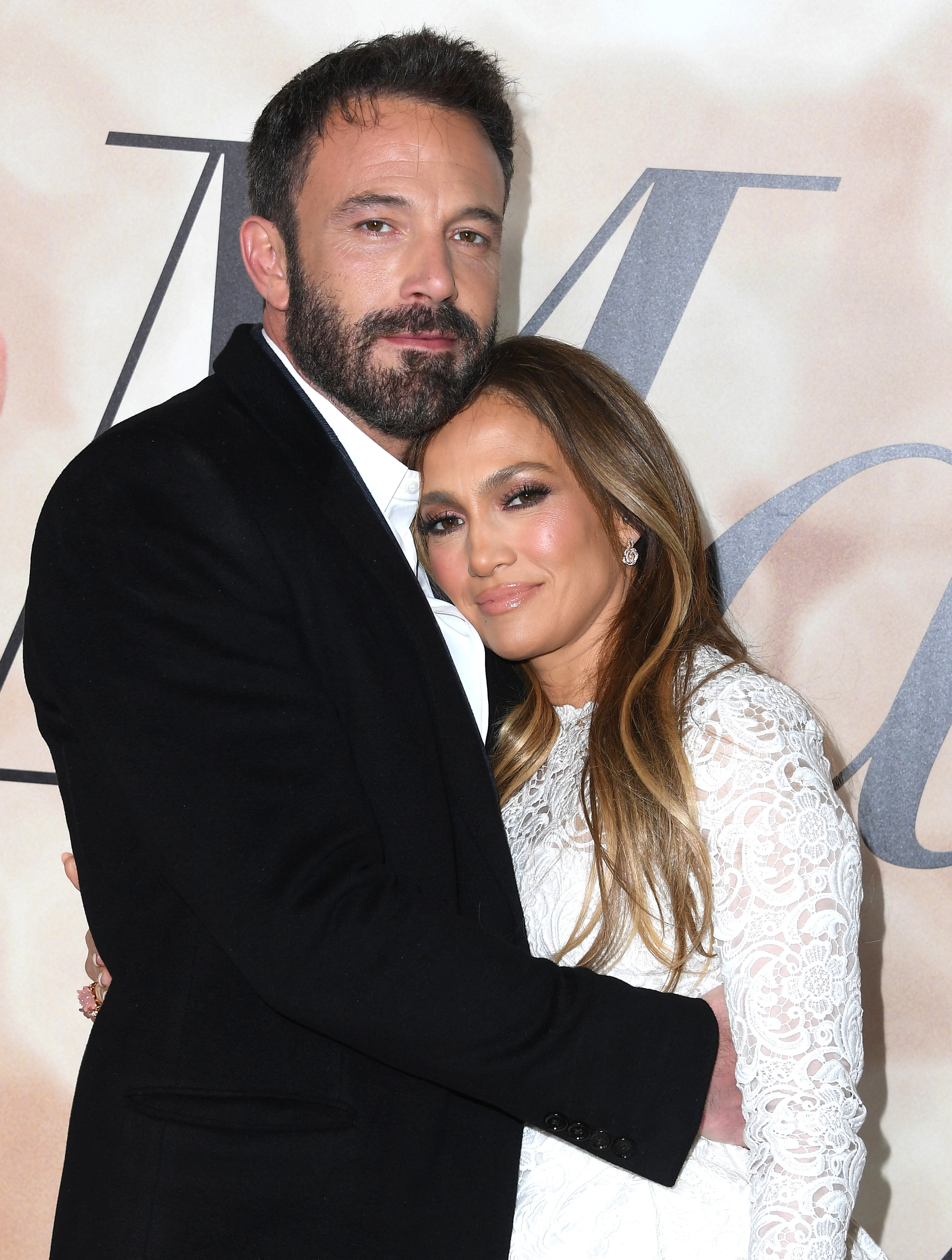 Best Celebrity Couples On The Red Carpet 2022 - 38