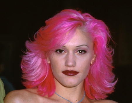 Gwen Stefani with thin eyebrows