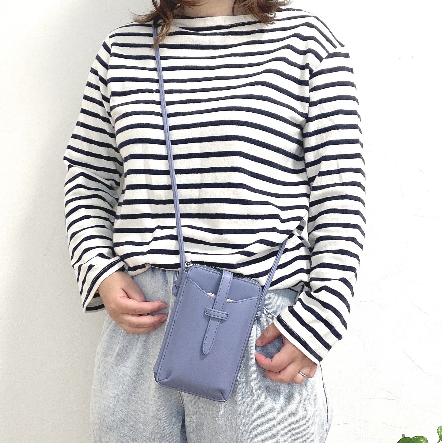 ♡未使用♡高見え　スマホショルダー／マルチショルダー♡ もう財布いらないじゃん…！【ハニーズ】の“高見えスマホ