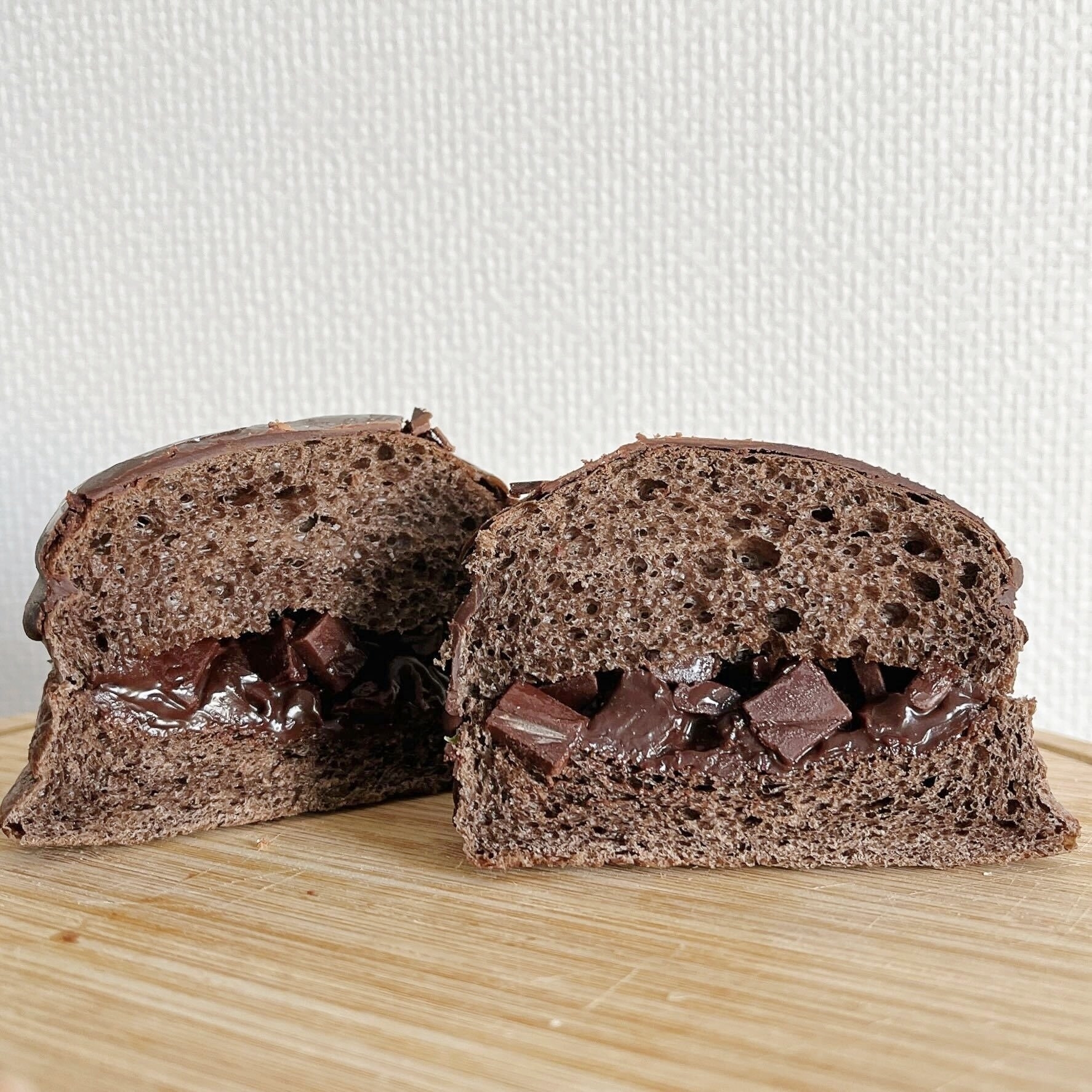 LAWSON（ローソン）のオススメのパン「GODIVA ショコラドーム」