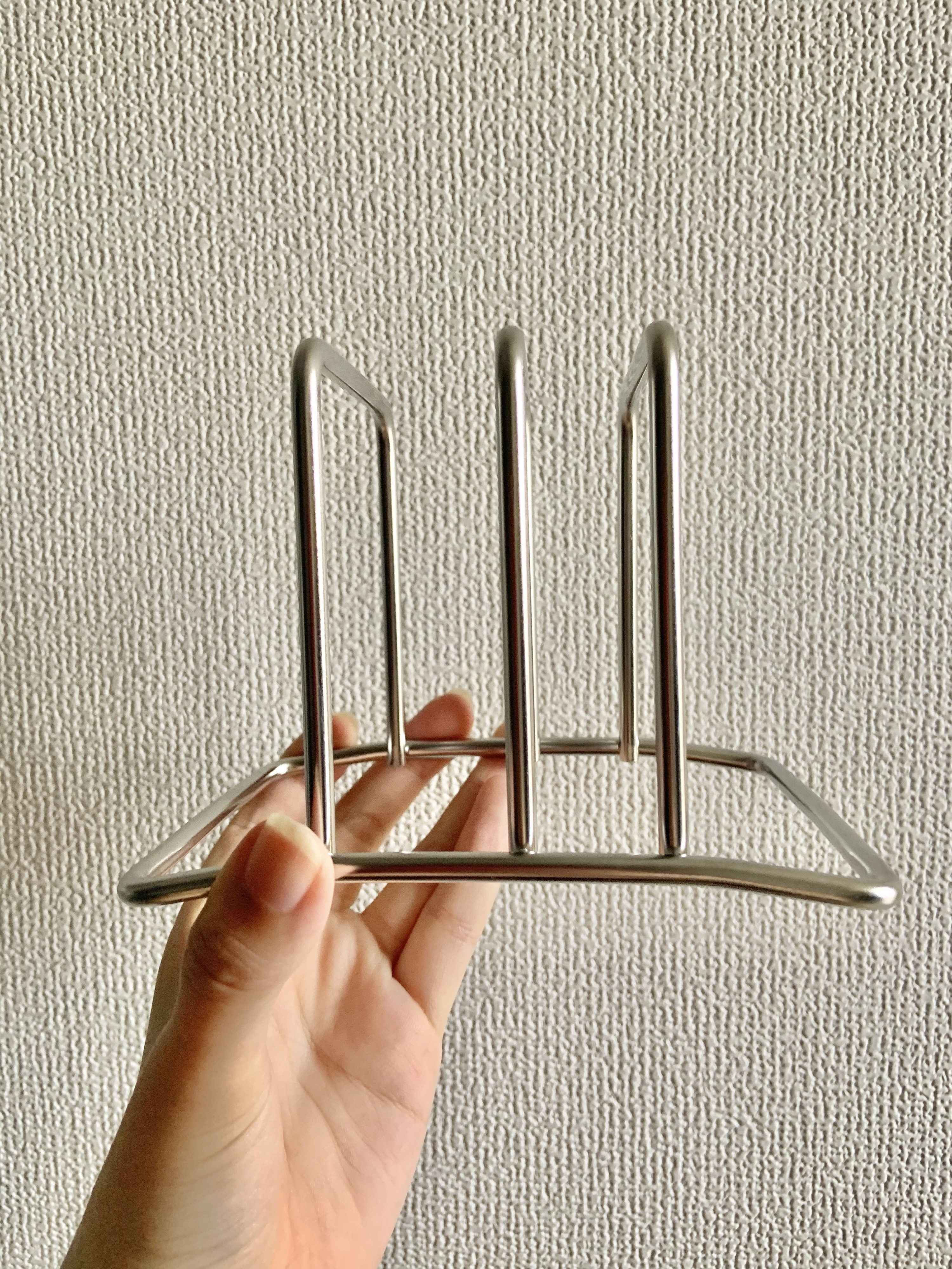 無印良品のおすすめのキッチングッズ「ステンレスまな板スタンド ダブル」