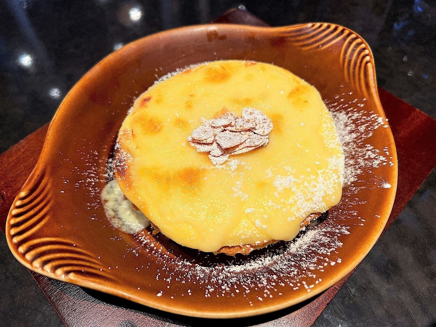 星野珈琲店のオススメのスイーツ「ふわとろ焼きチーズケーキ」