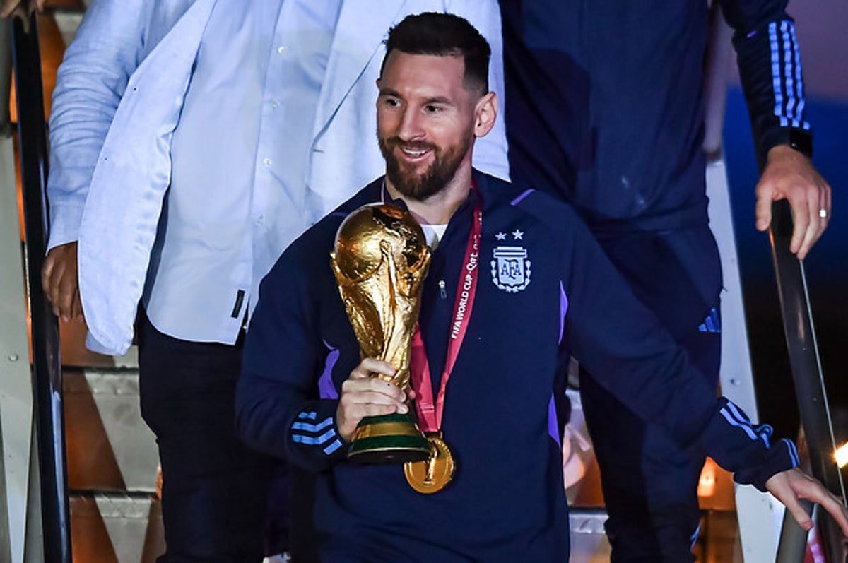 Qatar 2022 - Leo Messi breaks another record after winning the
