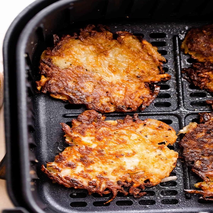 Latkes in an air fryer.