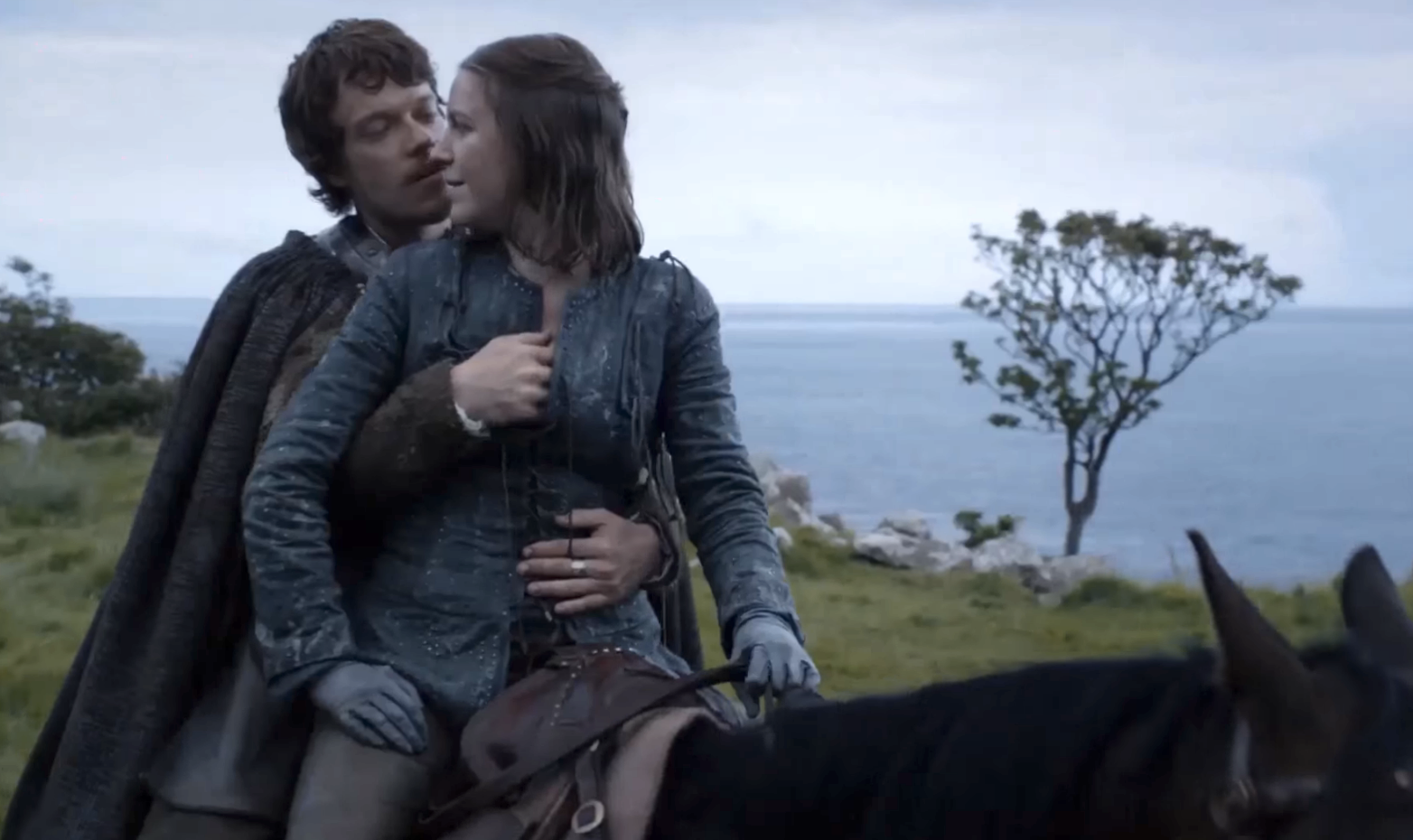 Yara and theon horse scene