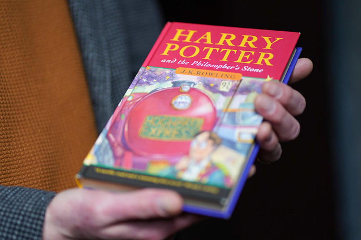 Hogwarts Legacy'—Amid J.K. Rowling Controversy—Charts Record