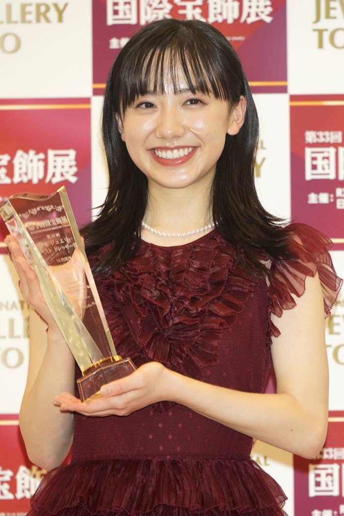 あの頃6歳だったのに もうすぐ 高校卒業 する元子役やタレントたち あの頃6歳だったのに もうすぐ 高校卒業 する元子役やタレントたち