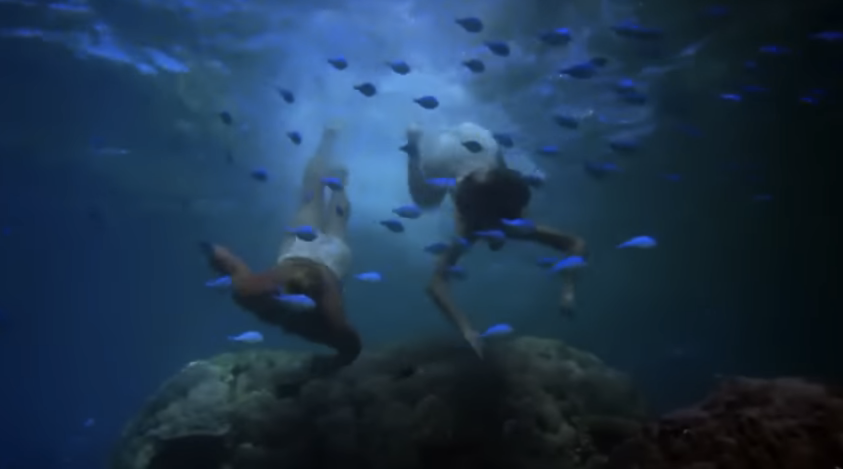 brooke shields blue lagoon underwater