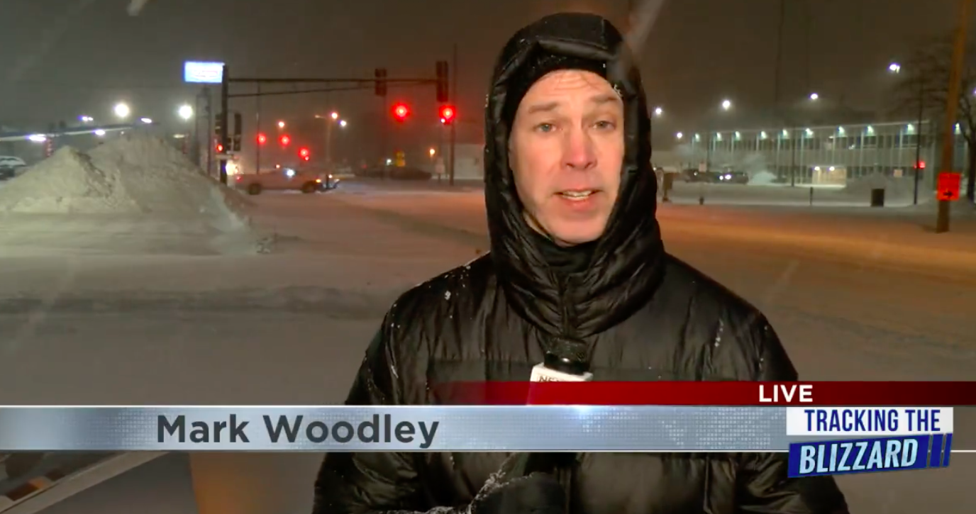 A Sports Reporter Covering The Weather Is Going Viral - 9