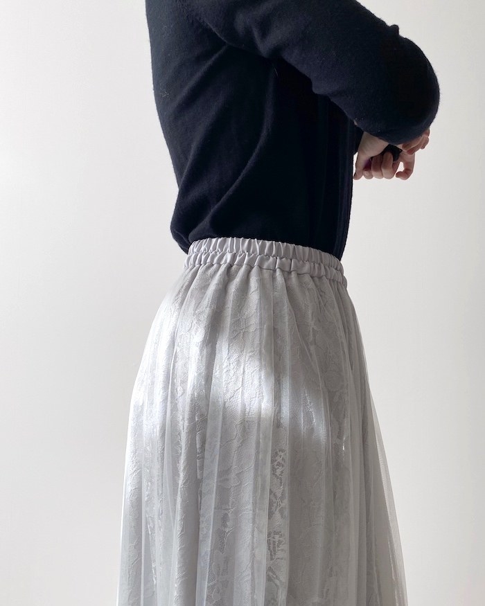 GU（ジーユー）のオススメのファッションアイテム「チュールレースフレアロングスカートZ+E」