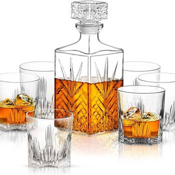 the 7-piece whiskey set