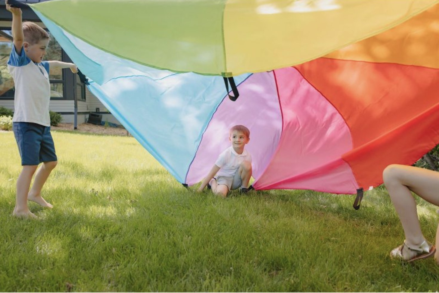 kids with parachute