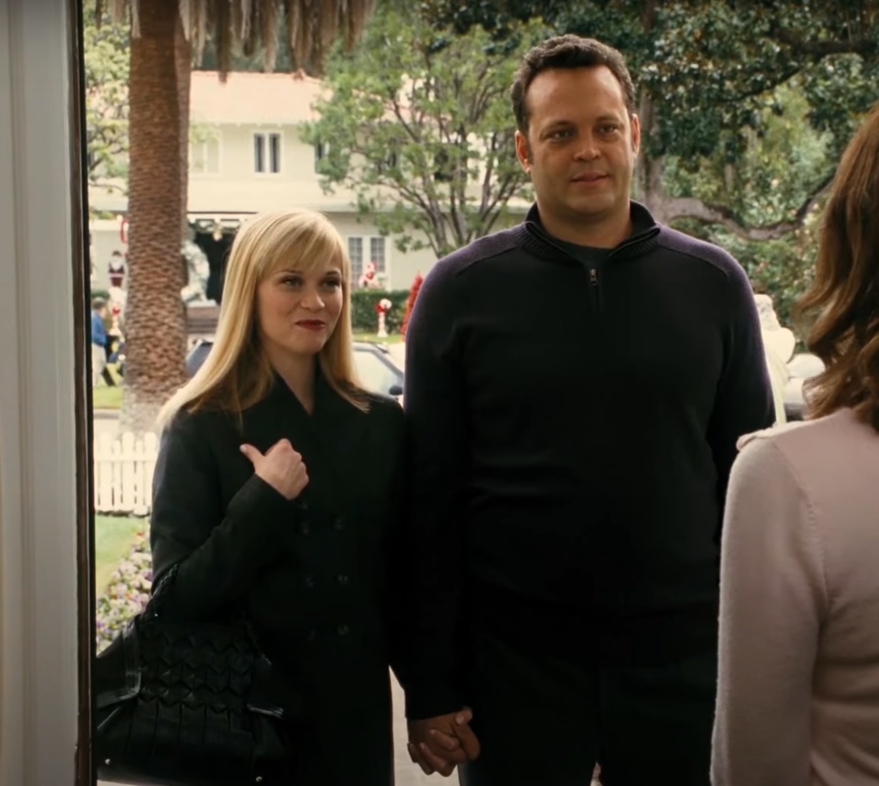 Reese Witherspoon and Vince Vaughn as Kate and Brad greet Kate&#x27;s mom