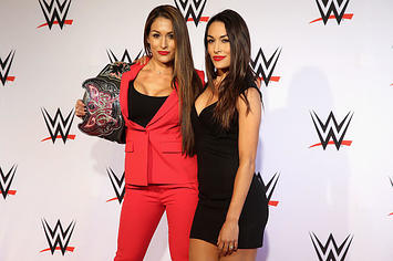 Bella Twins 2015 Germany Getty