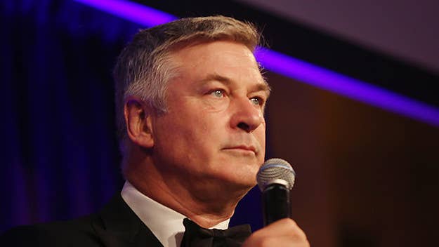 Alec Baldwin has landed himself in some trouble in NYC after a physical altercation in a parking lot. 