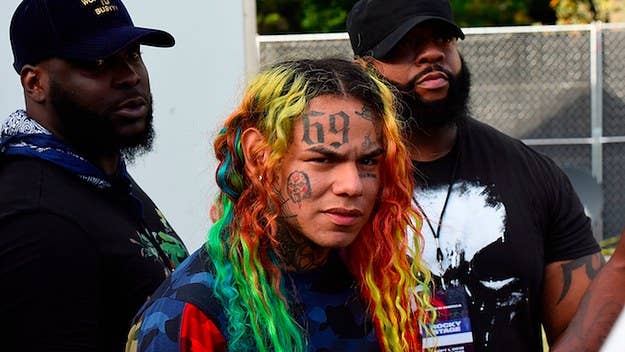 The new members of 6ix9ine's security team are known as "The Great Wall."