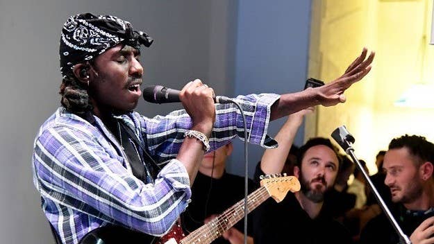 Blood Orange brings the 'Negro Swan' single "Charcoal Baby" to one of the Jimmys' late night programs.