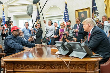 Kanye West has lunch with President Trump