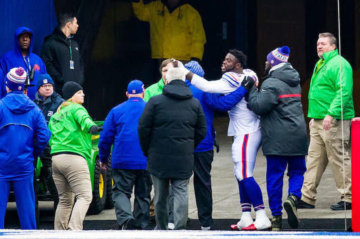 Leonard Fournette and Shaq Lawson Ejected for Fighting During Game