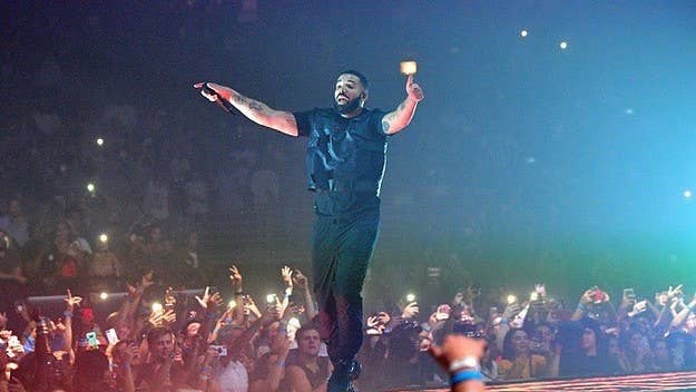 At the Houston stop on Drake and Migos' current tour, a policer officer was caught taking photos of a woman's butt.