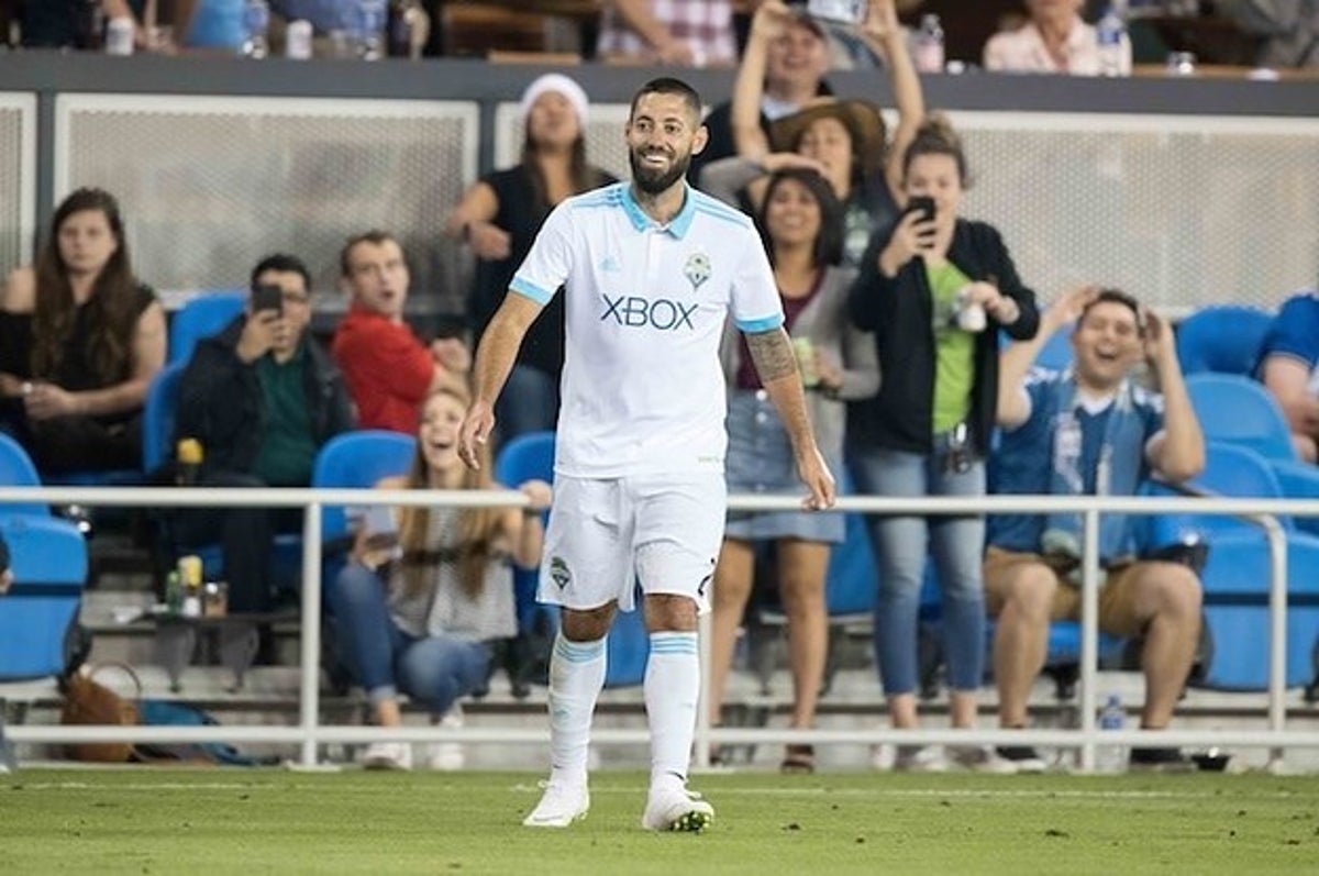 Clint Dempsey announces retirement from professional soccer
