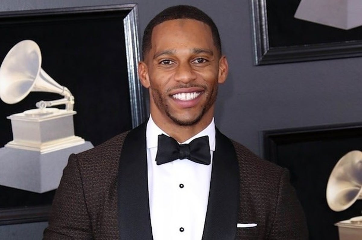 Victor Cruz, former UMass & Giants WR, announces retirement from