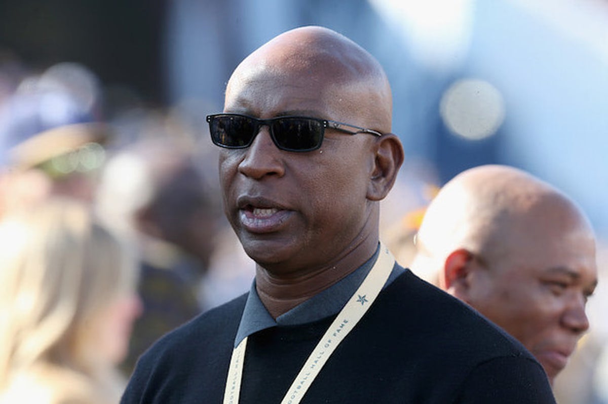 Hall of Fame RB Eric Dickerson to sign one-day contract to retire