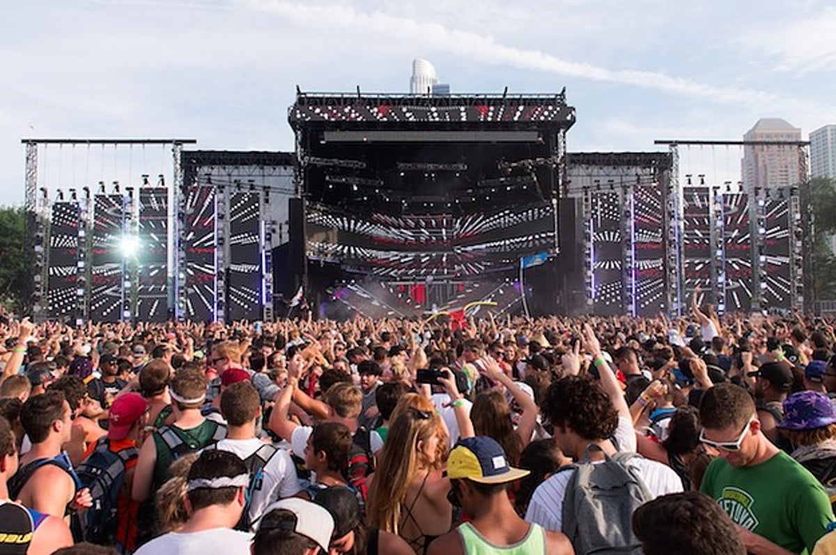 Travis Scott LIVE from Lollapalooza on Red Bull TV 